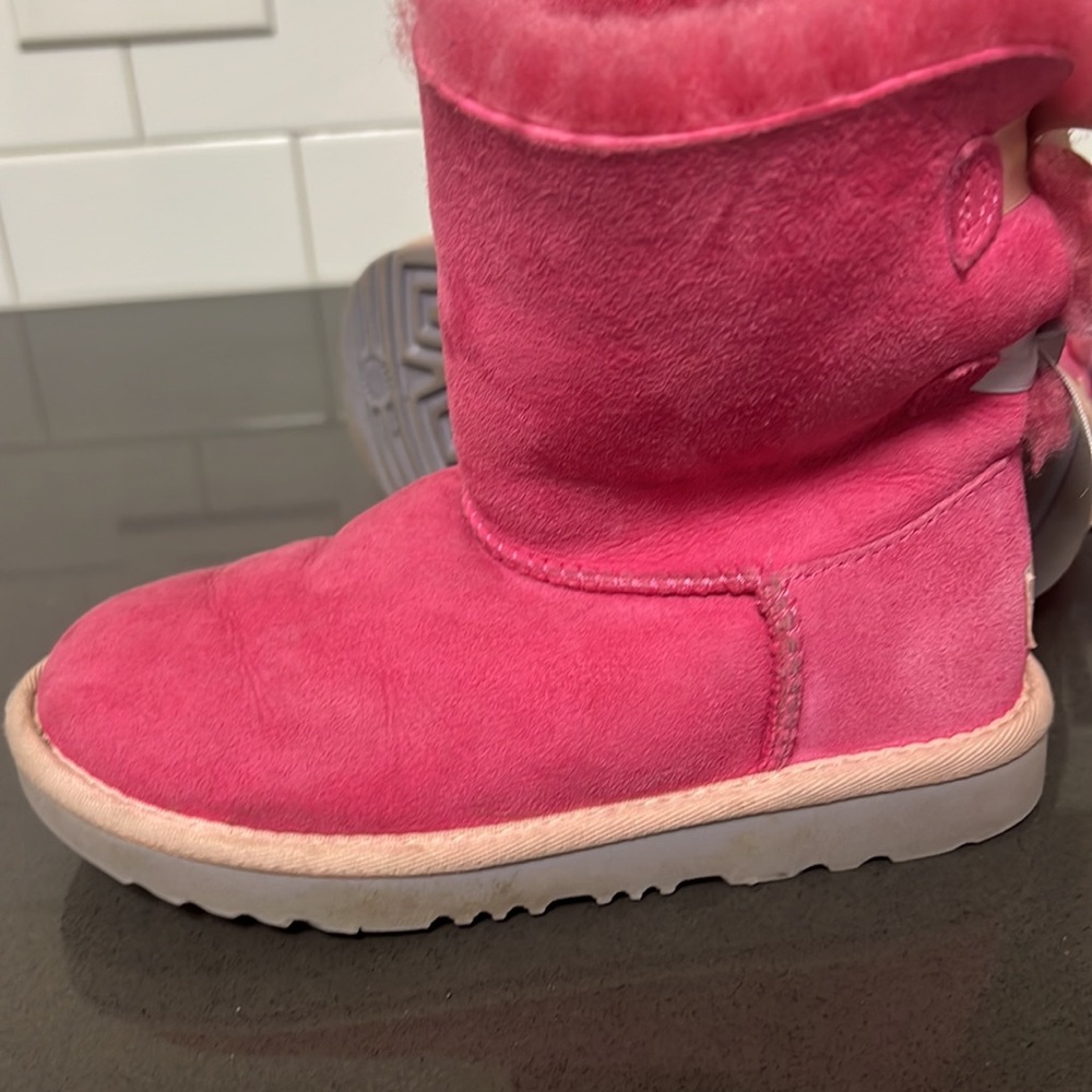 Pink UGG’s - Picture 4 of 6